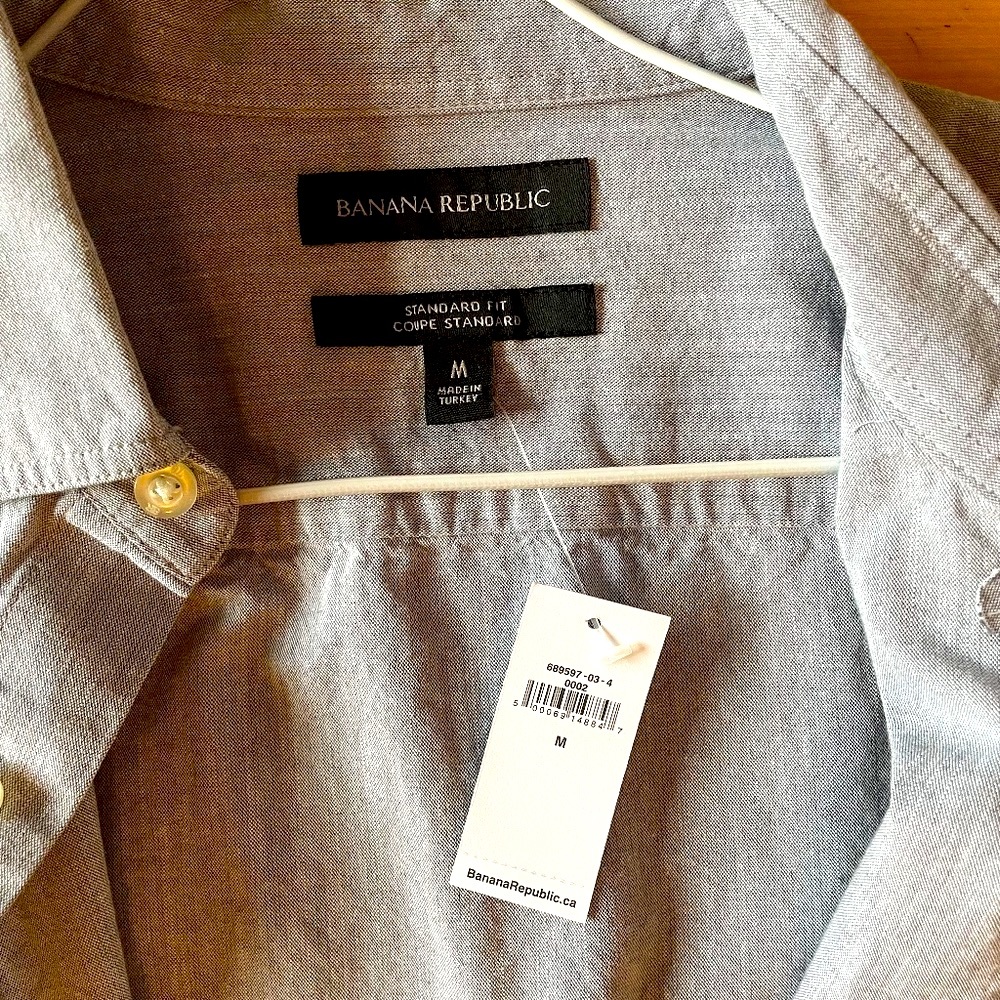Banana Republic standard fit shirt men's (New with tags) - Picture 2 of 3